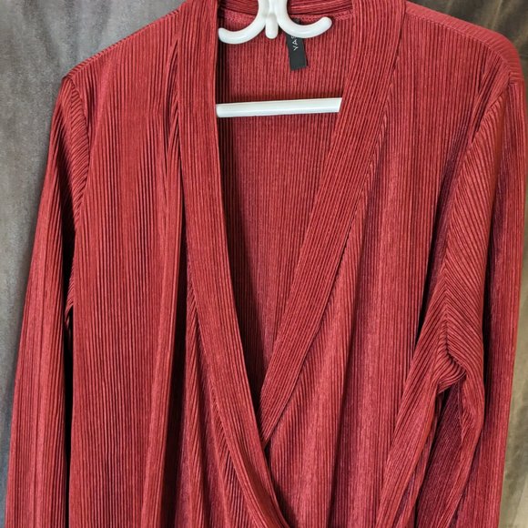 ASOS Tall (L/10/12) Burgundy Pleated Column Formal Dress with Long Sleeves - Picture 2 of 9